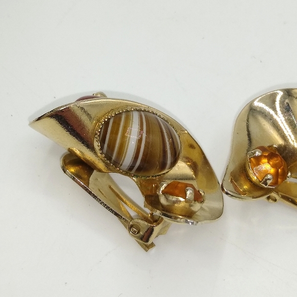 Vintage Gold Tone Twist Clip-On Earrings with Onyx, Carnelian, and Citrine Stone - Picture 4 of 11